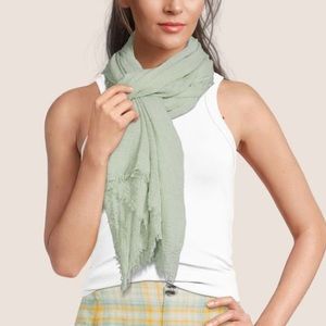 💚 NWOT! Seafoam Green Soft Crinkle Scarf